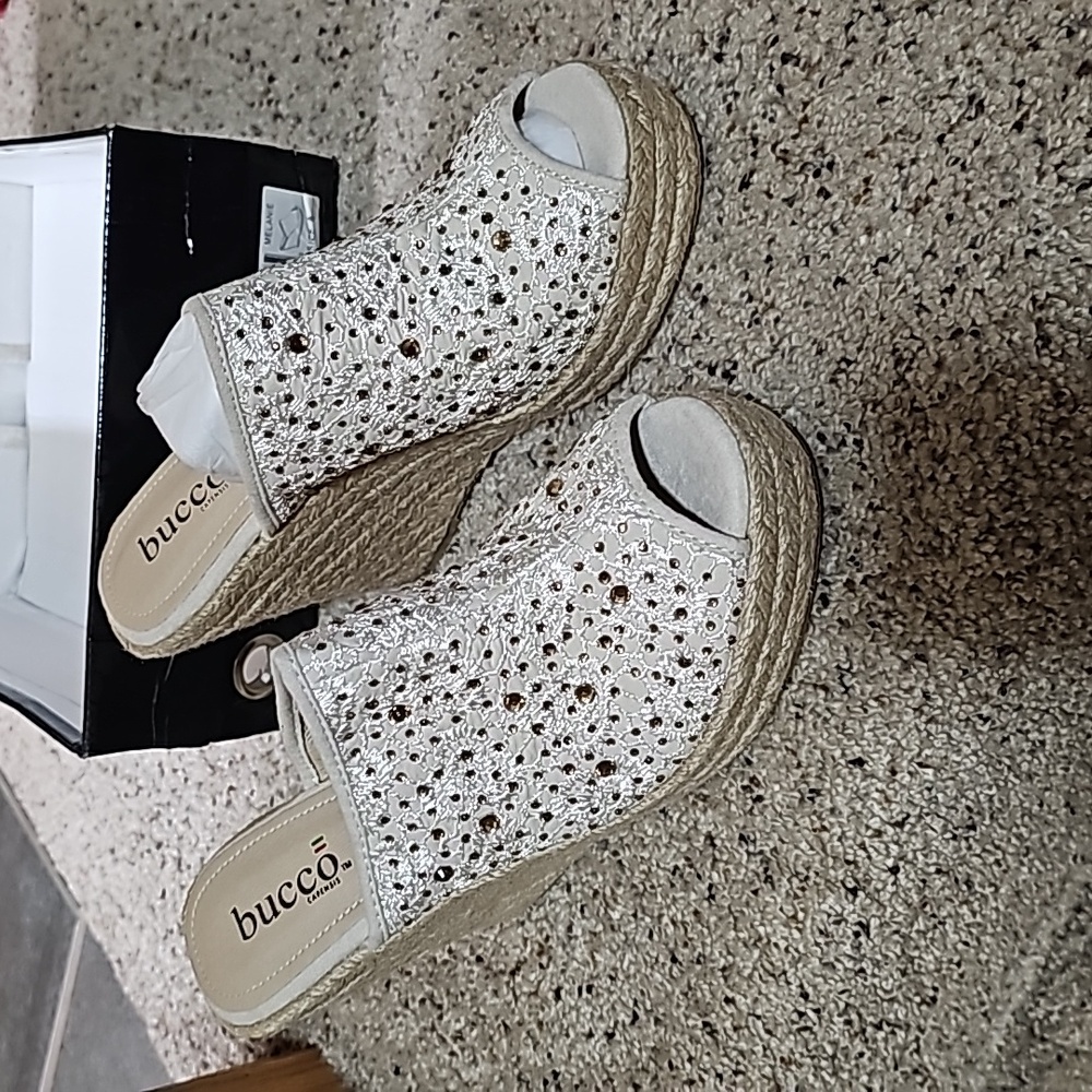 Bucco Cream Wedge Sandals!! NWT!